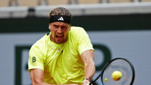 Griekspoor abandona e Zverev avan&ccedil;a &agrave;s quartas de final em Roland Garros