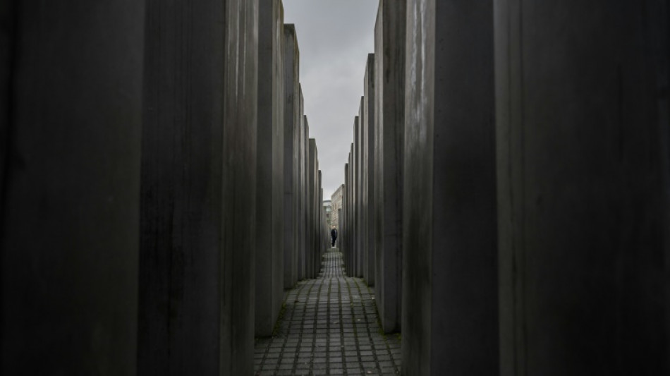 'Stop the hate' online, UN chief pleads on Holocaust Day