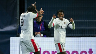 Unbeaten Nice move back to the top of Ligue 1