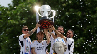 Real Madrid comemora título espanhol de olho na Champions e na expectativa por Mbappé