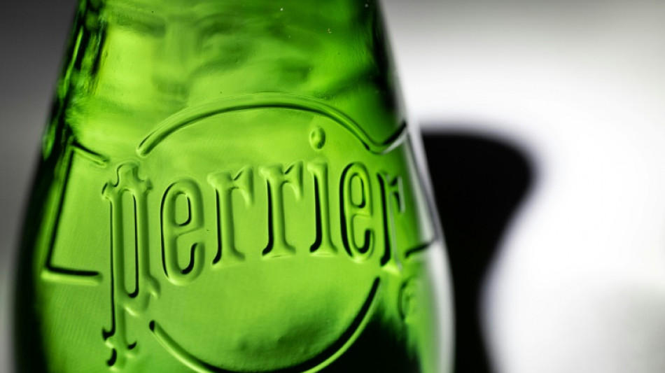 L'UFC-Que Choisir demande l'arrêt de la commercialisation d'eaux Perrier