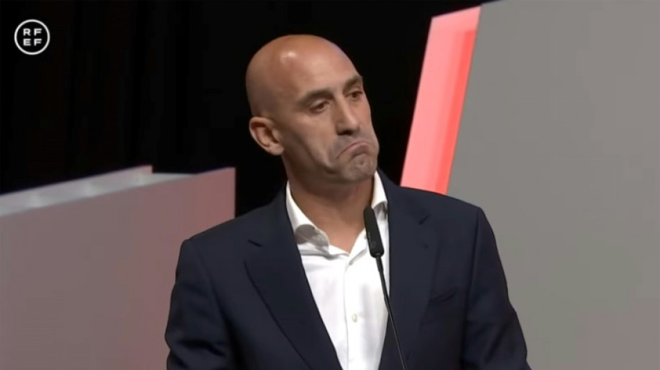 El gobierno espa&ntilde;ol pide al Tribunal del Deporte que suspenda a Rubiales