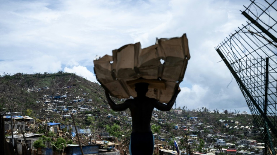 Mayotte: un projet de loi de reconstruction pour d&eacute;roger "pendant deux ans" aux r&egrave;gles d'urbanisme