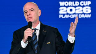 La Fifa reconna&icirc;t des "erreurs" et pr&eacute;sente des "excuses" apr&egrave;s une r&eacute;union de crise au Maroc