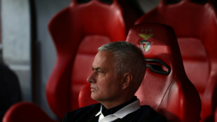 Fenerbahçe demite Mourinho após eliminação da Liga dos Campeões