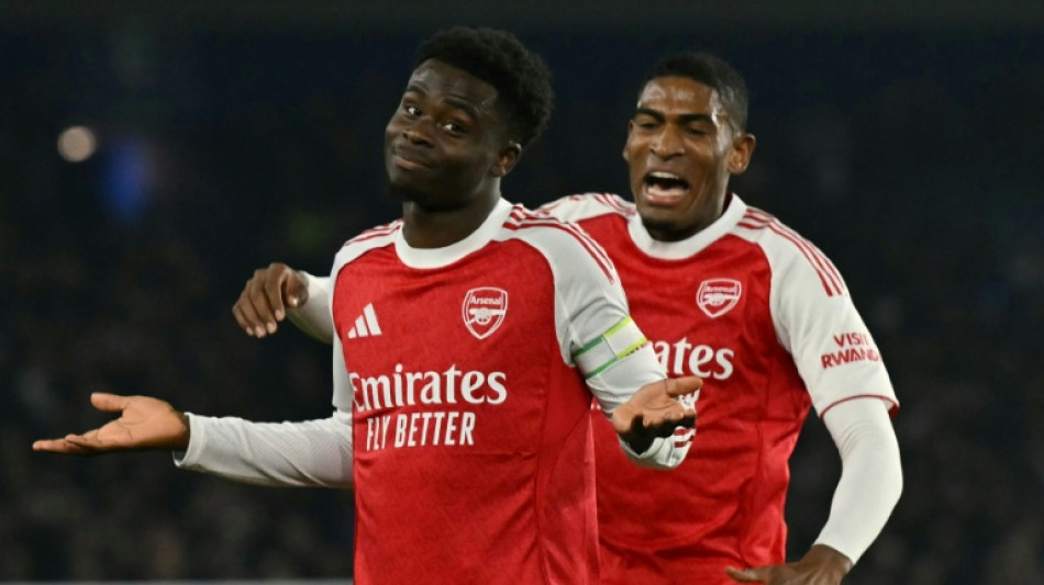 Arsenal vence na visita ao Brighton (1-0) e aumenta vantagem sobre City, que empata com Forest