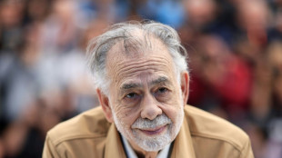 Coppola diz que os artistas devem 'iluminar el mundo'