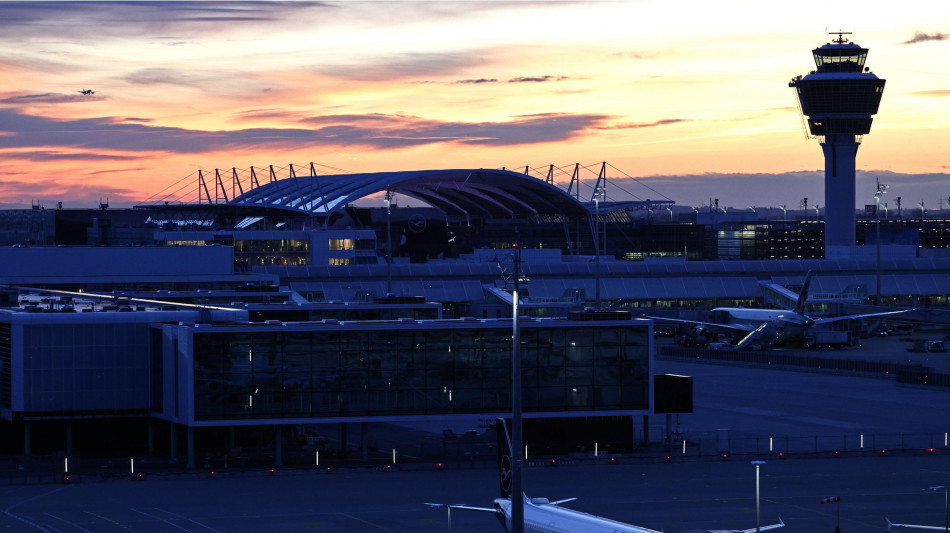 Bild, di nuovo chiuso l'aeroporto di Monaco per voli di droni