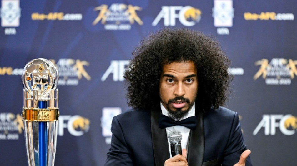 El catar&iacute; Afif y la japonesa Seike, elegidos futbolistas asi&aacute;ticos del a&ntilde;o