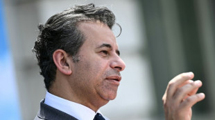 Especialistas em saúde dos EUA reavaliam riscos da reposição hormonal para menopausa