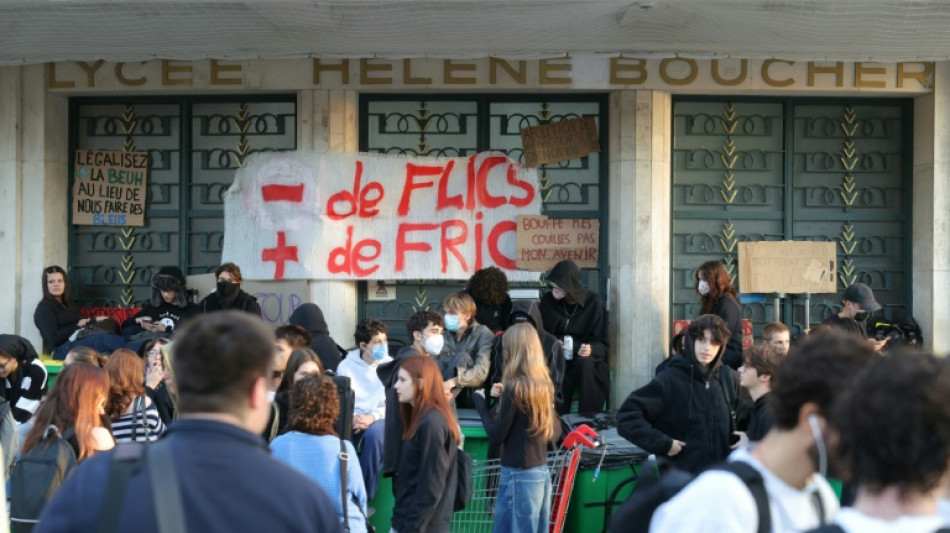 Blocage des lyc&eacute;es : un vendredi sous haute tension, 564 &eacute;tablissements perturb&eacute;s