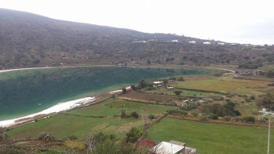 Da Pantelleria a Marte, in un lago siciliano le basi della vita