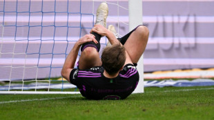 Kane viaja &agrave; Inglaterra para tratar les&atilde;o no tornozelo