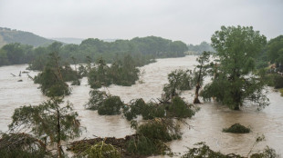 Inundaciones en Texas dejan al menos 13 muertos y 23 niñas sin localizar