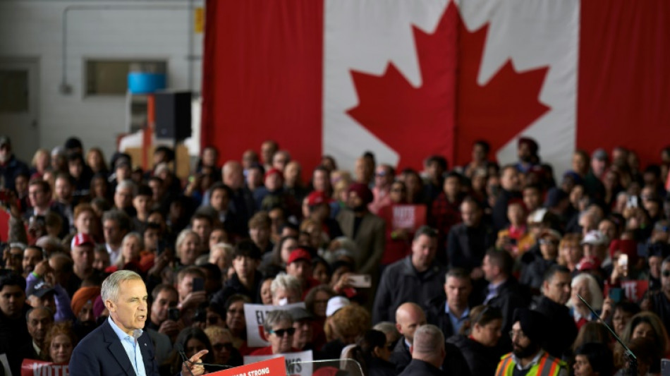 Canadenses votam para eleger primeiro-ministro sob novas amea&ccedil;as de Trump