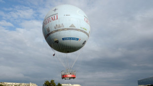 A Paris, le ballon du parc Andr&eacute;-Citro&euml;n part en repos hivernal et recycle son helium