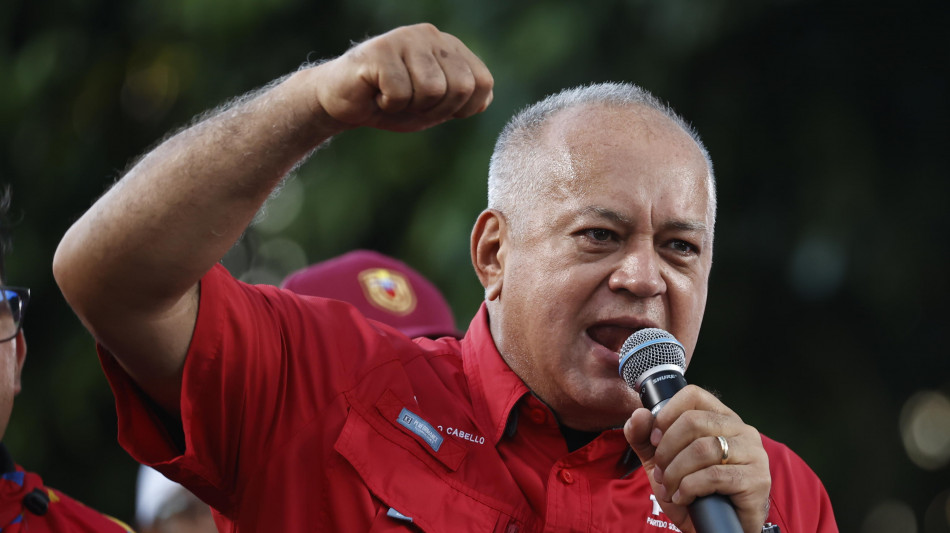 Cabello accumula potere con pi&ugrave; militari sotto il suo comando