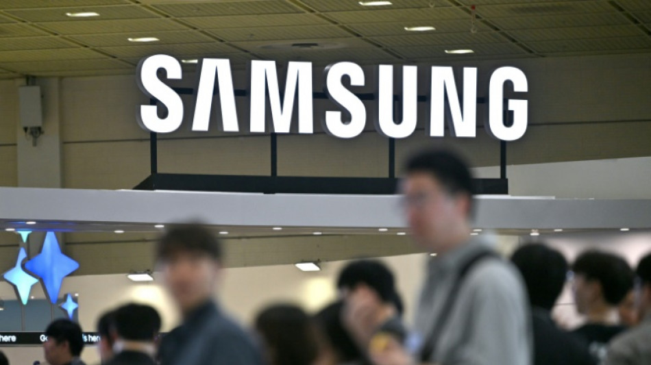 Samsung says Q1 operating profits soar nearly tenfold on-year