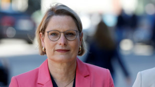 Hubig sichert Terroropfern staatlichen Beistand zu