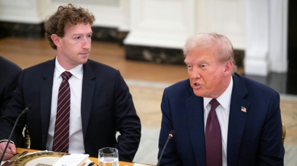 Trump dice que "muy pronto" impondr&aacute; un arancel "considerable" a semiconductores