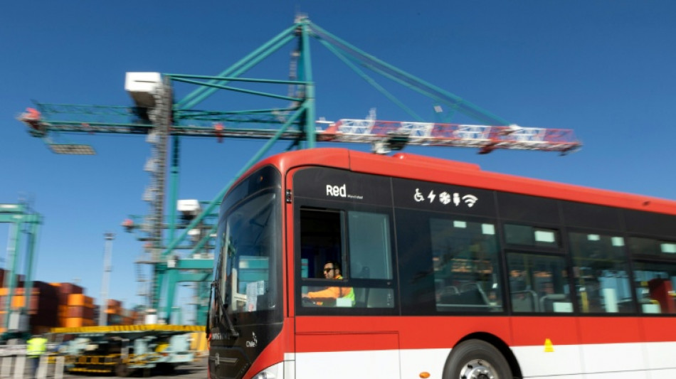 Chile suma 300 nuevos buses eléctricos a su flota de transporte público