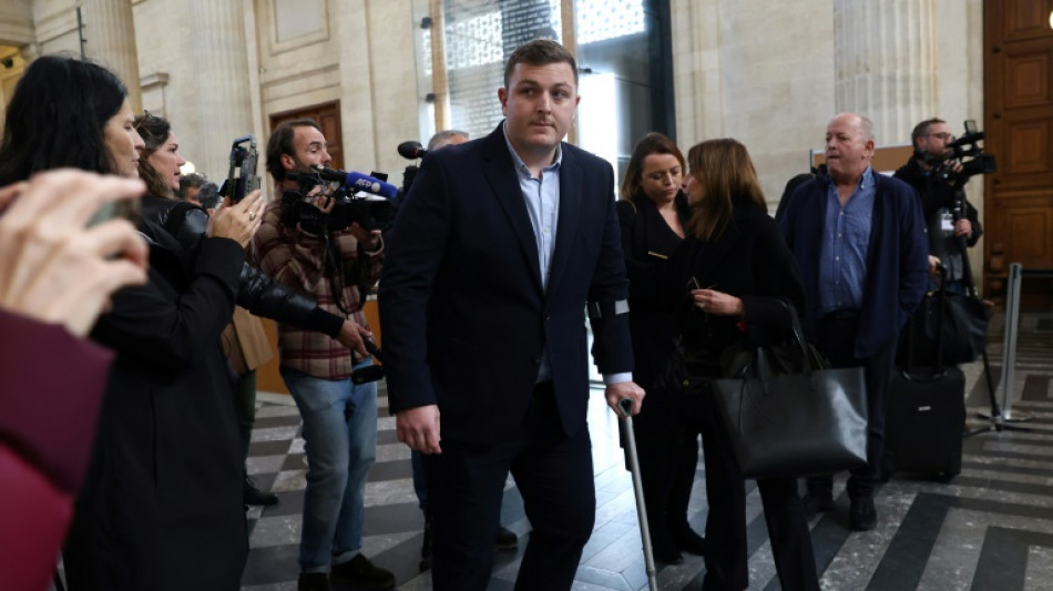 D&eacute;but du proc&egrave;s pour viol collectif d'anciens rugbymen de Grenoble, sept ans apr&egrave;s les faits