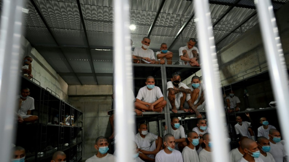 Megapris&atilde;o completa seis meses em El Salvador com milhares de membros de gangues presos