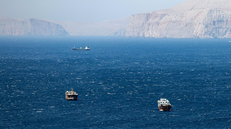 Ministri delle finanze G7 a riunione per le riserve strategiche greggio