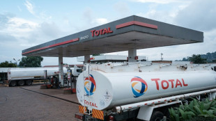 Investors agree $10 billion for  controversial Uganda oil project