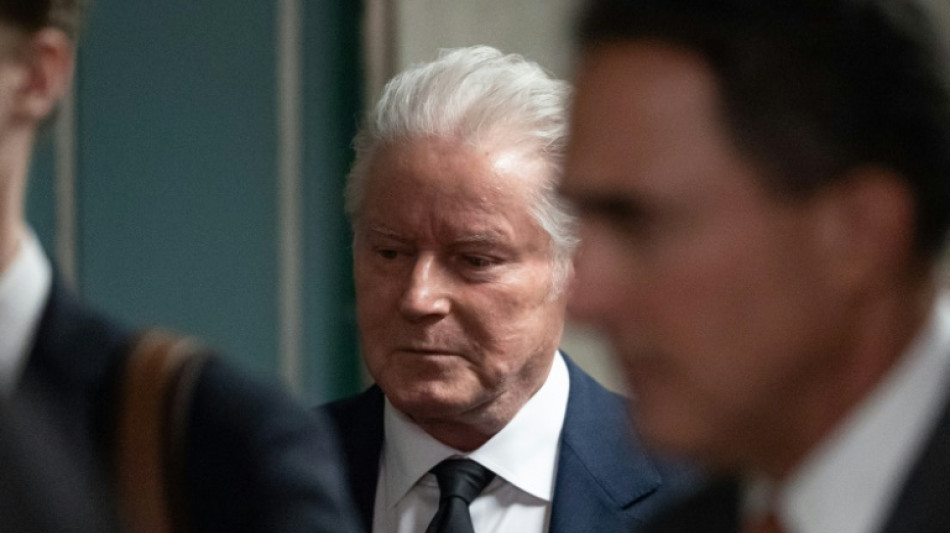 Manuscritos de 'Hotel California' est&atilde;o no centro de julgamento em Nova York