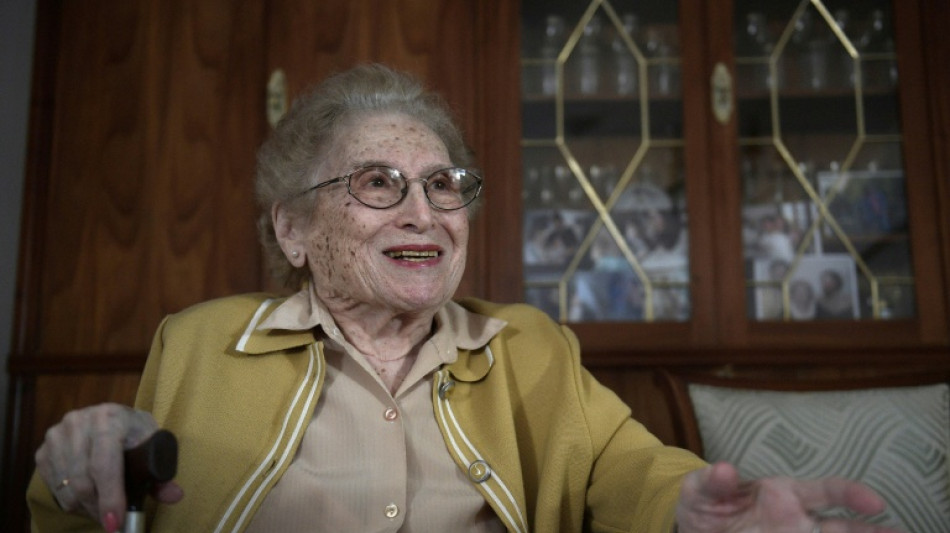 Mort &agrave; 106 ans de Rosa Roisinblit, embl&eacute;matique Grand-M&egrave;re de la Place de Mai