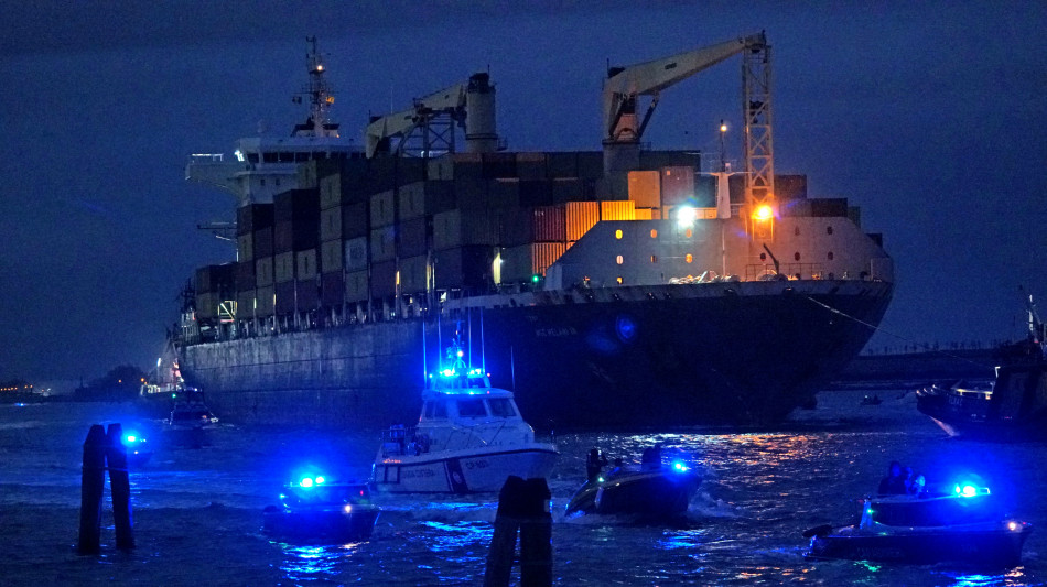 Antitrust, Sas (gruppo Msc) cederà 49% Moby a Onorato