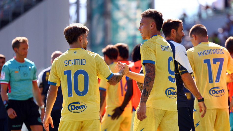 Serie A: il Frosinone batte 3-2 il Venezia, 1-1 tra Parma e Monza