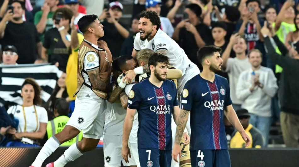 Mondial des clubs: battu par Botafogo, le PSG redescend de son olympe
