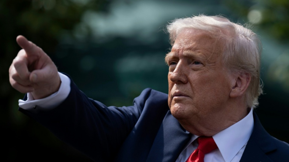 EUA diz que "bola está com a China" em relação às tarifas