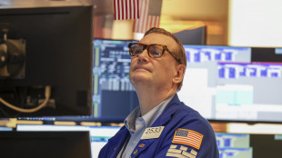 Wall Street apre in calo, Dj -0,27%, Nasdaq -1,28%