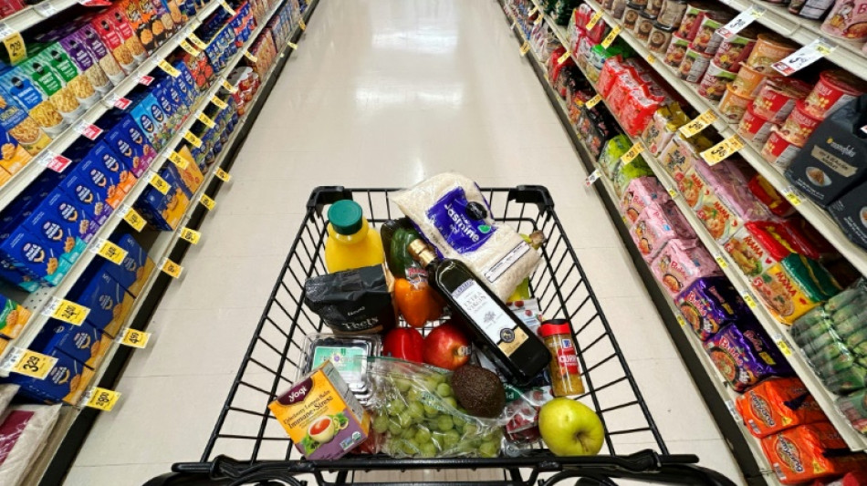 Stocks rise on restrained US inflation 