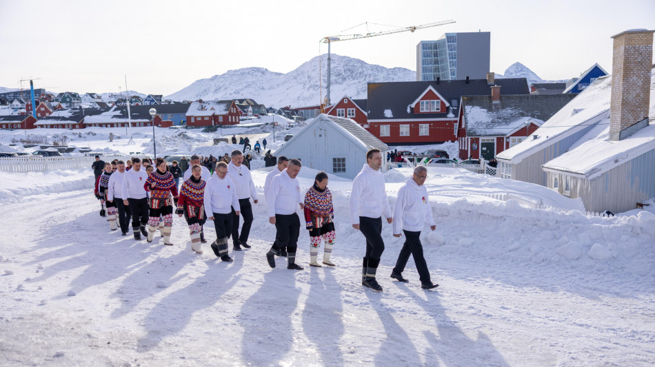 Appello dei partiti della Groenlandia: 'Vogliamo decidere da soli'