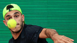 Cer&uacute;ndolo avan&ccedil;a &agrave;s quartas de final em Munique; Navone &eacute; eliminado