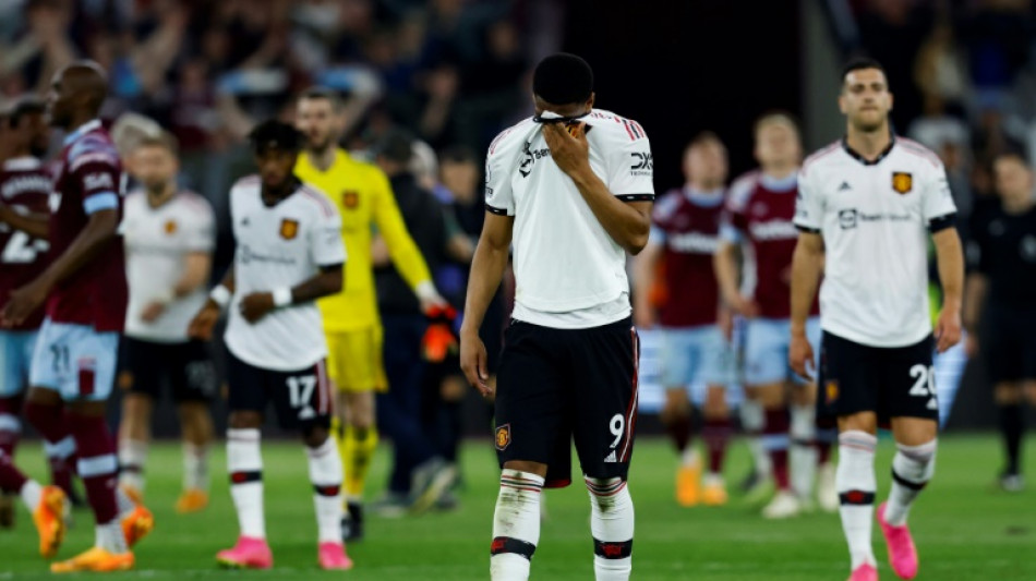 Man Utd face nervy end to season as problems mount