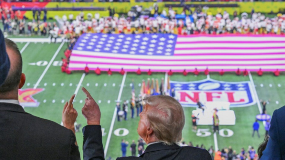 Trump se moque de Taylor Swift hu&eacute;e lors du Super Bowl