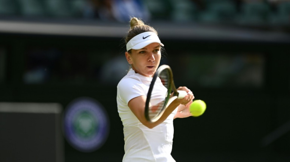 Paula Badosa, eliminada de Wimbledon en "un d&iacute;a para olvidar"
