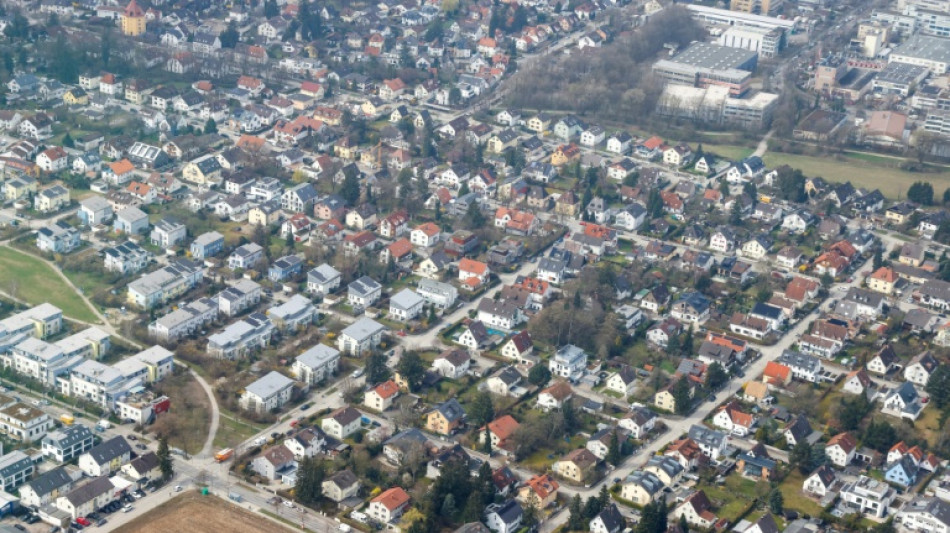 Bauministerin stellt Gesetz zur Beschleunigung von Planung und Genehmigung vor 