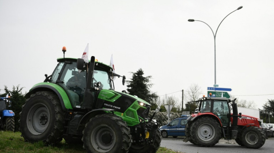 Flamb&eacute;e des prix du carburant: plusieurs op&eacute;rations escargot en Bretagne