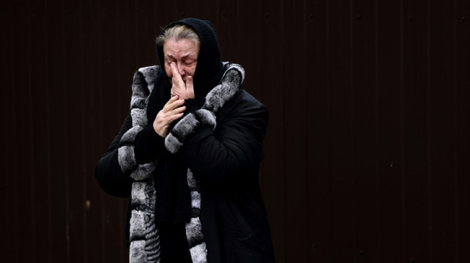 Rusia suspendida de organismo de DDHH de la ONU por invadir Ucrania, que pide "armas" para resistir