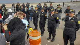 Governos avaliam abrir corredor humanitário para migrantes retidos entre Chile e Peru