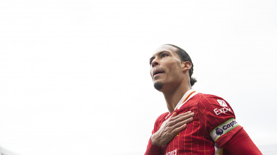 Calcio: van Dijk rinnova col Liverpool, "orgoglioso e felice"
