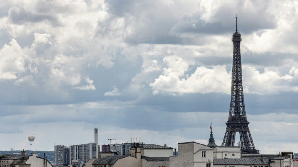 Särge nahe Eiffelturm abgestellt - Drei Männer festgenommen