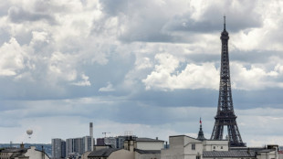 Särge nahe Eiffelturm abgestellt - Drei Männer festgenommen