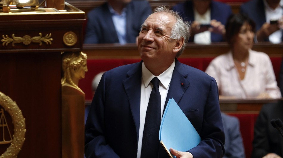 Bayrou alle 12 all'Eliseo per dare le dimissioni